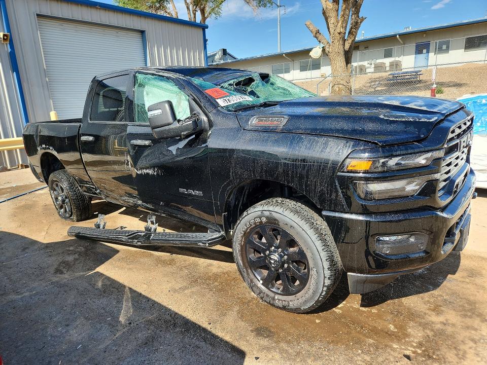 57396976 :رقم المزاد ، 3C6UR5DJ4TG236763 vin ، 2026 Ram 2500 مزاد بيع