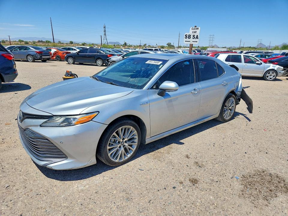 2018 Toyota Camry Hybrid მანქანა იყიდება აუქციონზე, vin: 4T1B21HK4JU008851, აუქციონის ნომერი: 58473466