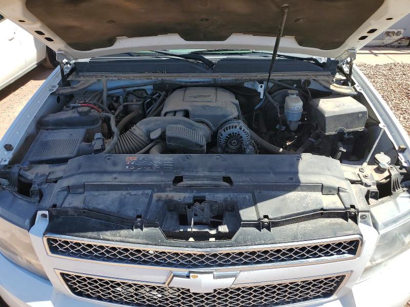 2012 Chevrolet Suburban მანქანა იყიდება აუქციონზე, vin: 1GNSKJE71CR321793, აუქციონის ნომერი: 54152936