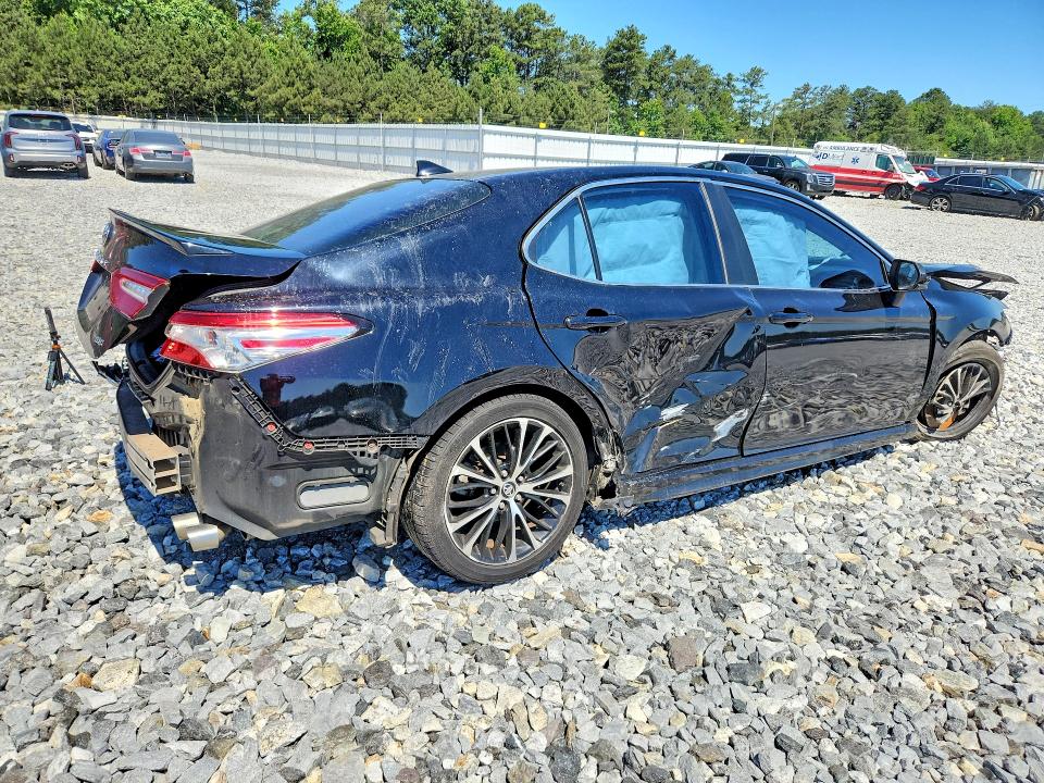 55805126 :رقم المزاد ، 4T1B11HKXKU799911 vin ، 2019 Toyota Camry مزاد بيع