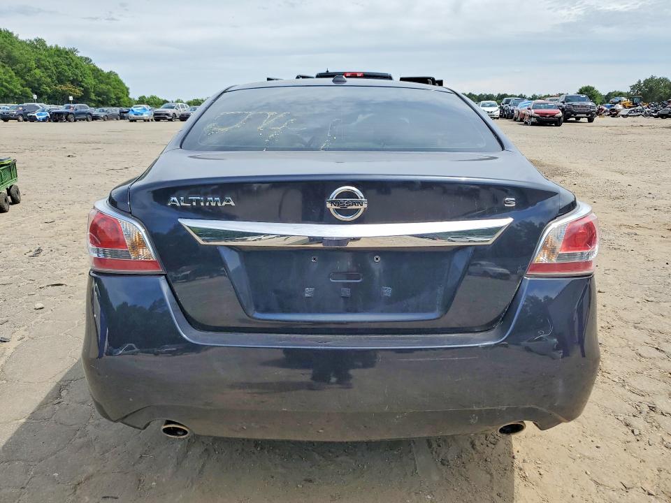 2015 Nissan Altima მანქანა იყიდება აუქციონზე, vin: 1N4AL3AP7FC102255, აუქციონის ნომერი: 57413636