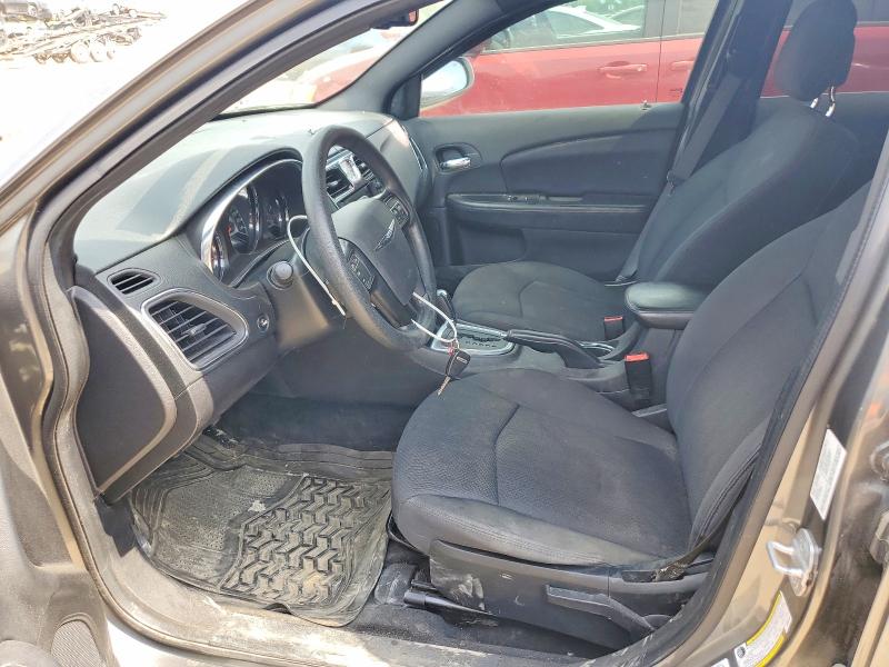 56301136 :رقم المزاد ، 1C3CCBAB5DN634322 vin ، 2013 Chrysler 200 مزاد بيع