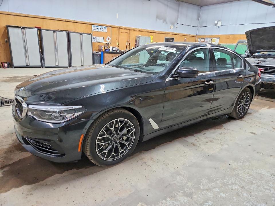 55790026 :رقم المزاد ، WBAJE7C39HG479006 vin ، 2017 Bmw 540 مزاد بيع