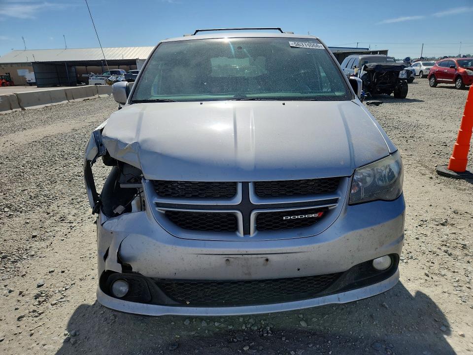 56316066 :رقم المزاد ، 2C4RDGEG9HR760665 vin ، 2017 Dodge Grand Caravan مزاد بيع