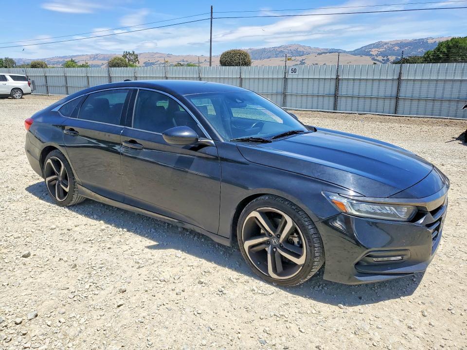 56680826 :رقم المزاد ، 1HGCV1F34KA011801 vin ، 2019 Honda Accord مزاد بيع
