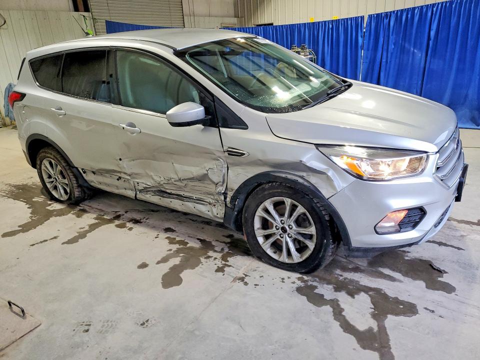 2019 Ford Escape მანქანა იყიდება აუქციონზე, vin: 1FMCU9GD6KUA95881, აუქციონის ნომერი: 57712686