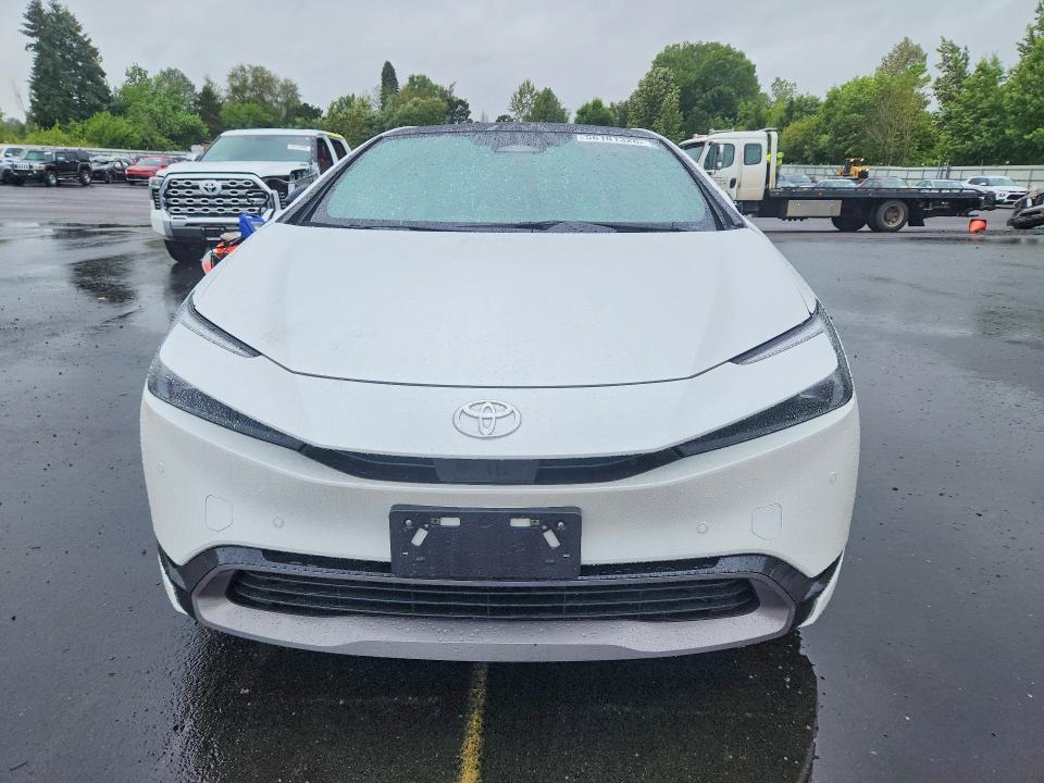 56181326 :رقم المزاد ، JTDADABU8R3019177 vin ، 2024 Toyota Prius مزاد بيع