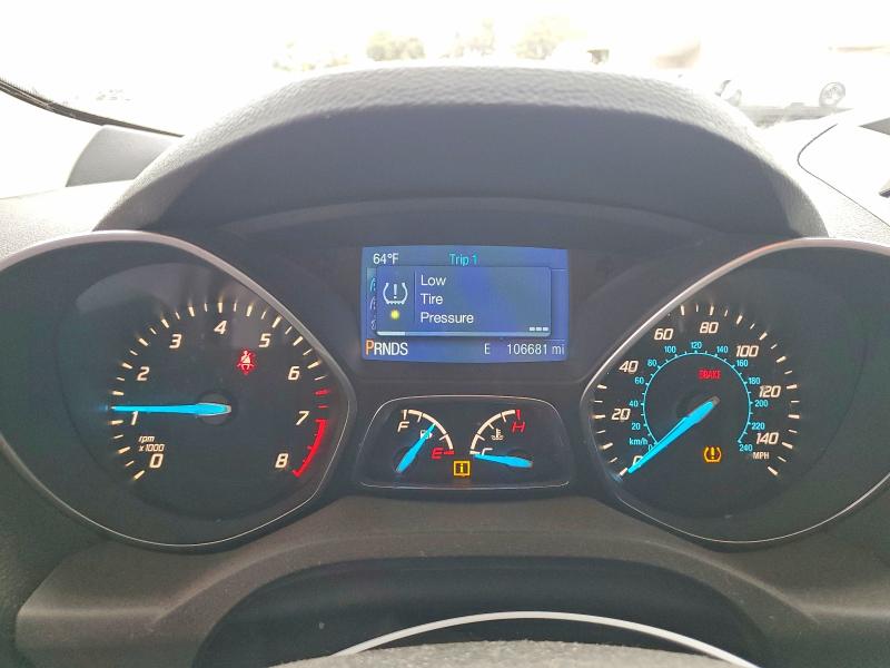 Продажа на аукционе авто 2015 Ford Escape, vin: 1FMCU0GX1FUB33433, номер лота: 59149196