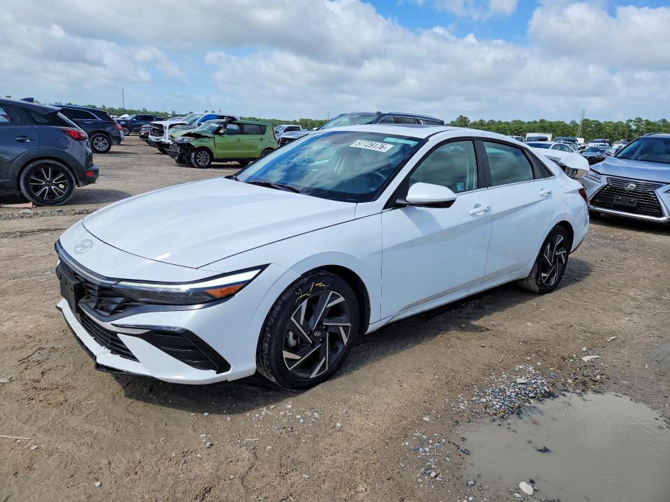 Auction sale of the 2025 Hyundai Elantra, vin: KMHLS4DG2SU007030, lot number: 57729176