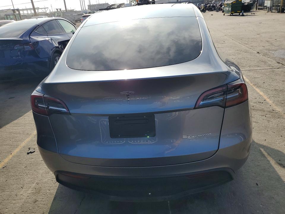 Продаж на аукціоні авто 2025 Tesla Model Y, vin: 7SAYGAEE6SF219870, номер лоту: 57356786