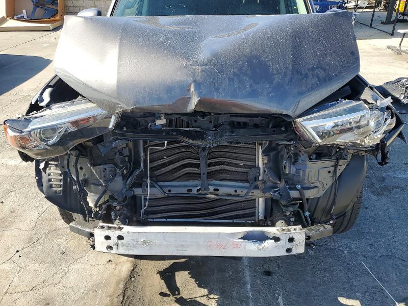 Продажа на аукционе авто 2018 Toyota 4runner, vin: JTEZU5JR5J5182624, номер лота: 58331546