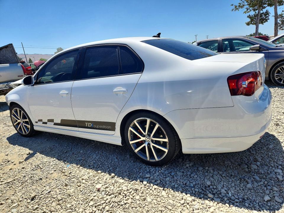 2010 Volkswagen Jetta მანქანა იყიდება აუქციონზე, vin: 3VWHL7AJ8AM180110, აუქციონის ნომერი: 58326696