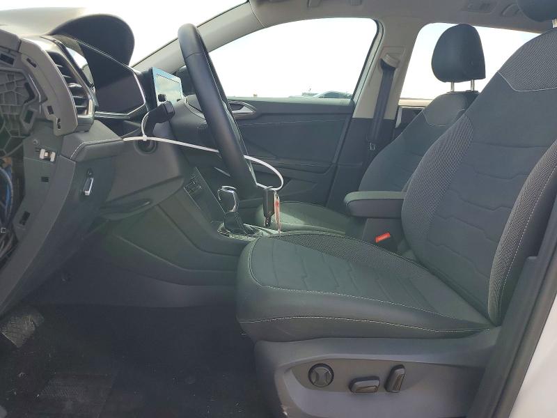 Продажа на аукционе авто 2025 Volkswagen Taos, vin: 3VV3C7B25SM050406, номер лота: 56869106