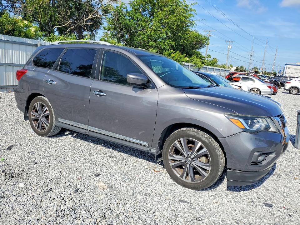 57090086 :رقم المزاد ، 5N1DR2MN3HC607993 vin ، 2017 Nissan Pathfinder مزاد بيع