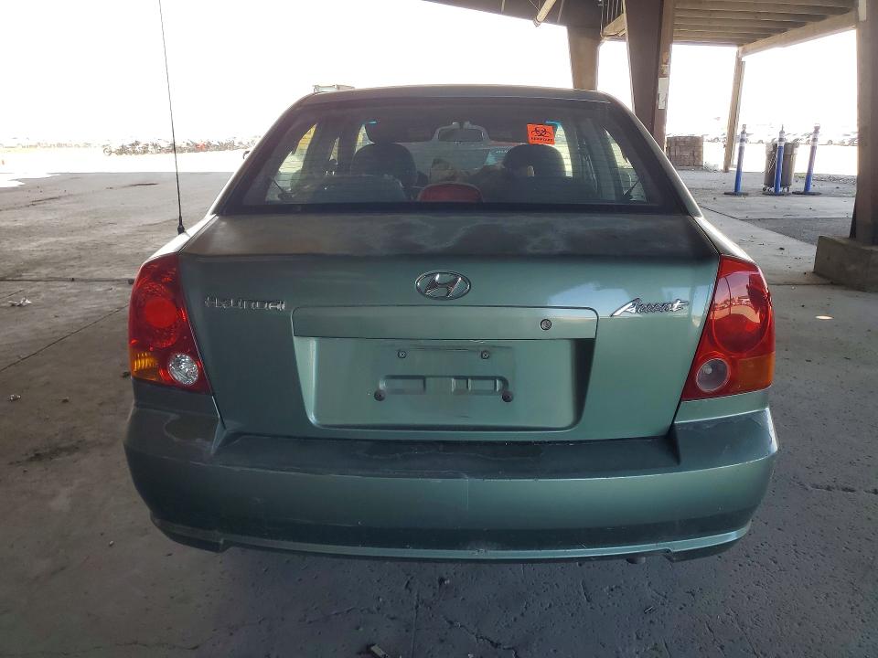2005 Hyundai Accent მანქანა იყიდება აუქციონზე, vin: KMHCG45C85U605365, აუქციონის ნომერი: 56514196