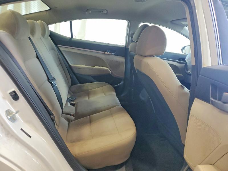 57497216 :رقم المزاد ، 5NPD74LF2KH493769 vin ، 2019 Hyundai Elantra مزاد بيع