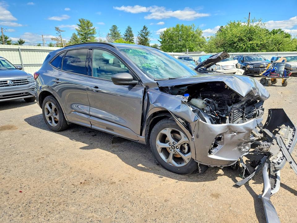2023 Ford Escape მანქანა იყიდება აუქციონზე, vin: 1FMCU9MN4PUA05776, აუქციონის ნომერი: 57576036