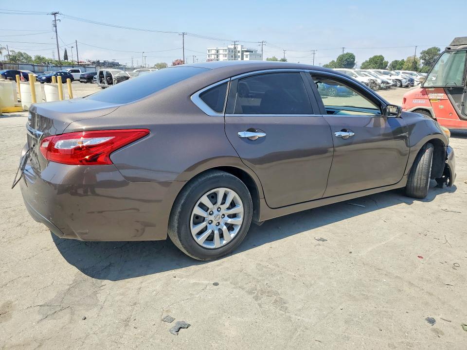 Продаж на аукціоні авто 2017 Nissan Altima, vin: 1N4AL3AP2HC152709, номер лоту: 57866176