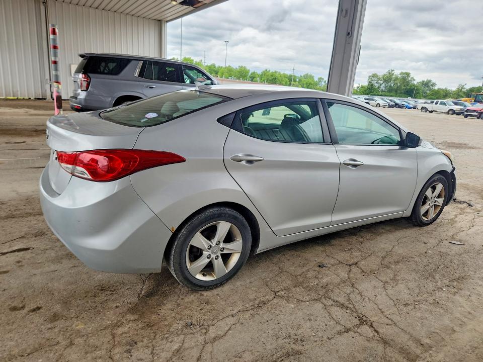 58007086 :رقم المزاد ، 5NPDH4AE0DH377206 vin ، 2013 Hyundai Elantra مزاد بيع