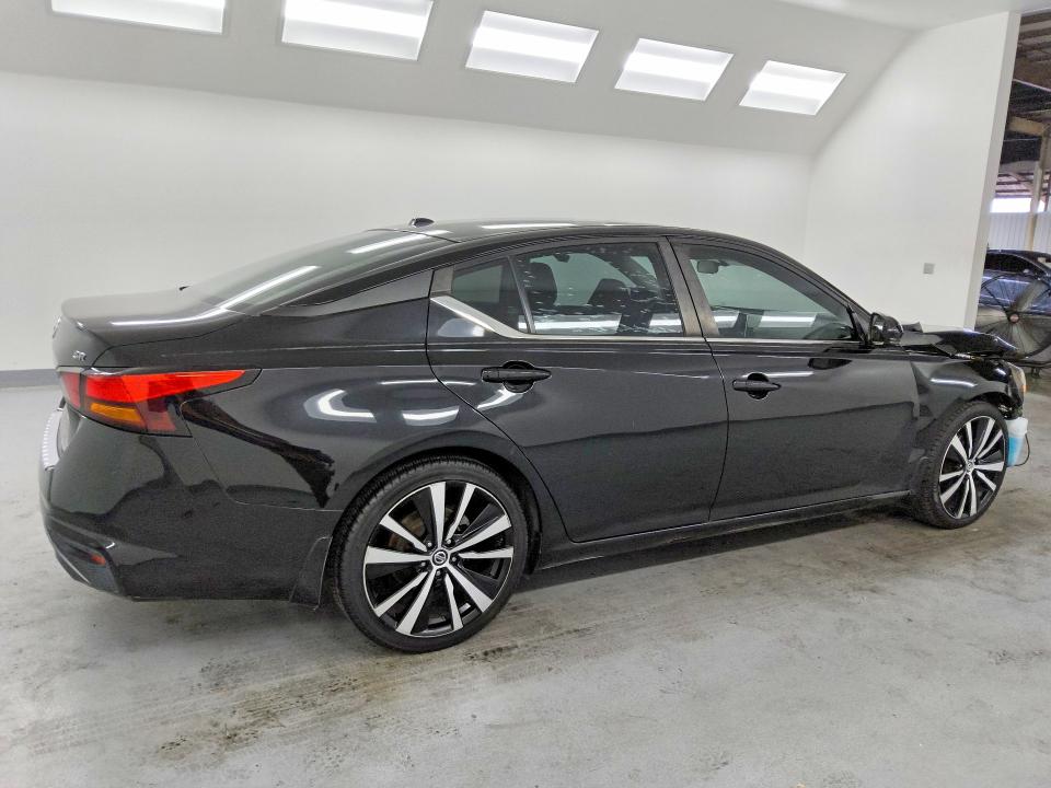 53218706 :رقم المزاد ، 1N4BL4CV8KC251015 vin ، 2019 Nissan Altima مزاد بيع