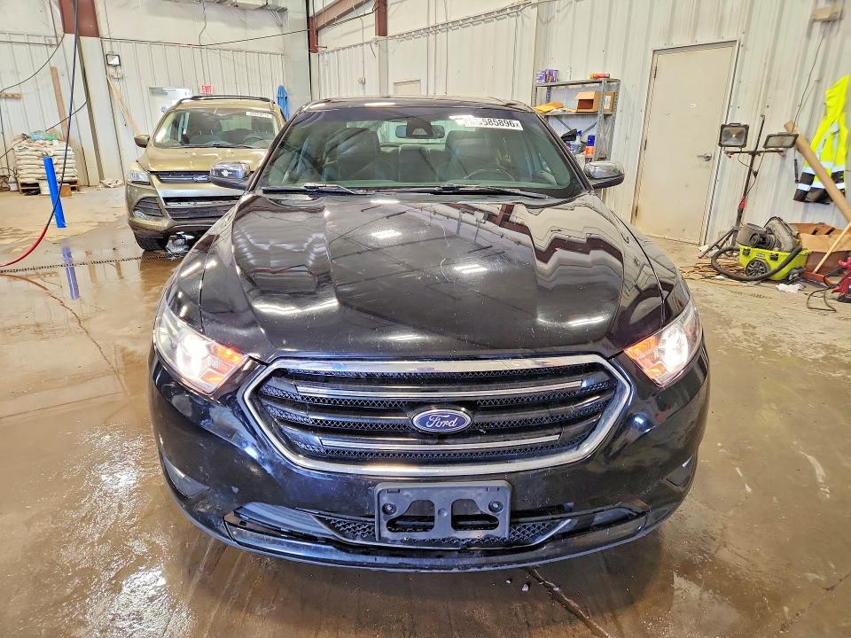 55585896 :رقم المزاد ، 1FAHP2F80HG113074 vin ، 2017 Ford Taurus مزاد بيع