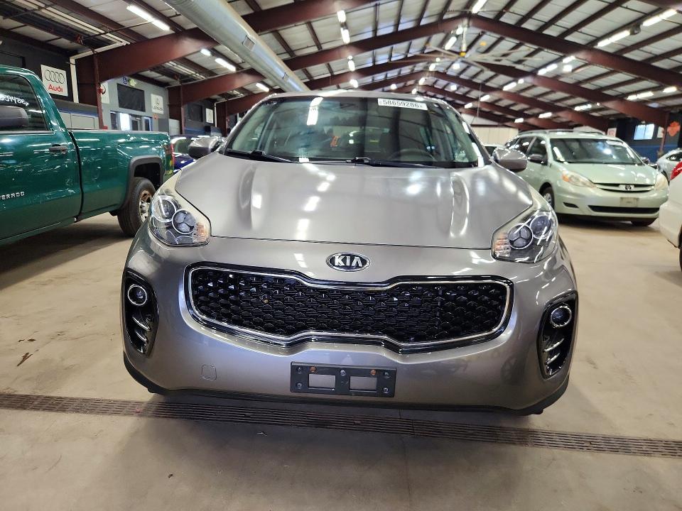 2018 Kia Sportage მანქანა იყიდება აუქციონზე, vin: KNDPMCAC1J7359511, აუქციონის ნომერი: 58659286