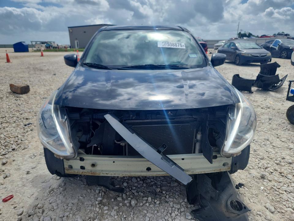 58638876 :رقم المزاد ، 3N1CN7AP4KL811618 vin ، 2019 Nissan Versa مزاد بيع