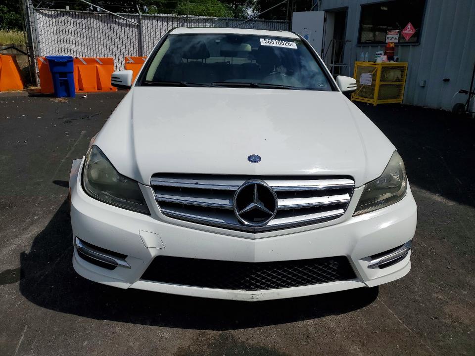 2013 Mercedes-benz C მანქანა იყიდება აუქციონზე, vin: WDDGF4HB9DR249172, აუქციონის ნომერი: 56810826