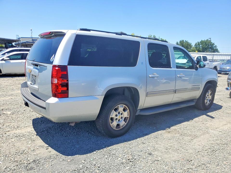 2013 Chevrolet Suburban მანქანა იყიდება აუქციონზე, vin: 1GNSCJE01DR230492, აუქციონის ნომერი: 55804146