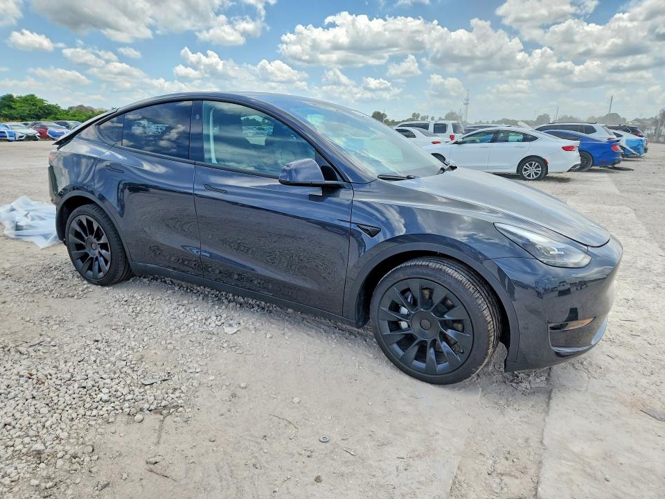 Продажа на аукционе авто 2024 Tesla Model Y, vin: 7SAYGDEDXRF050990, номер лота: 55316296