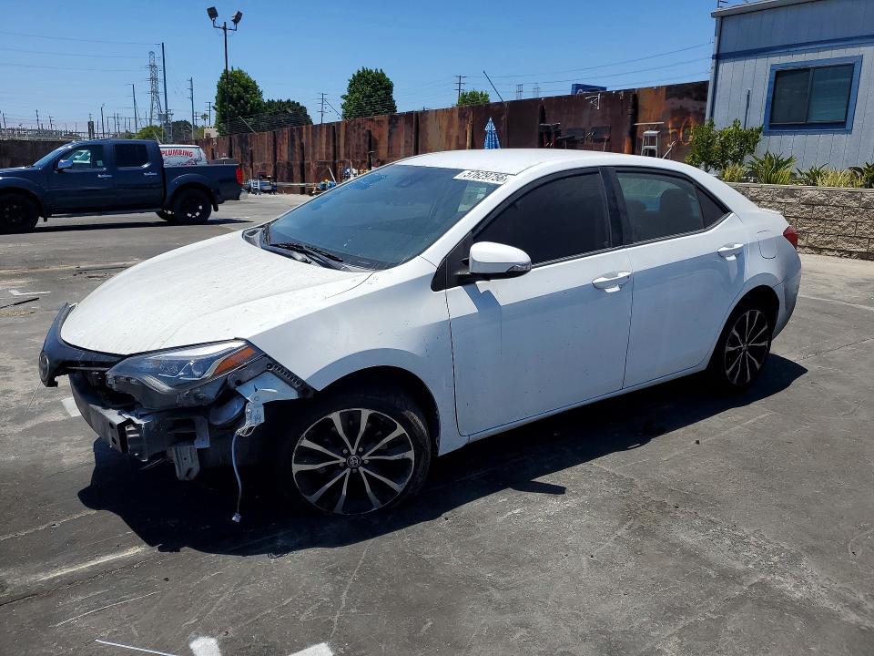 57629756 :رقم المزاد ، 5YFBURHE3HP716524 vin ، 2017 Toyota Corolla مزاد بيع