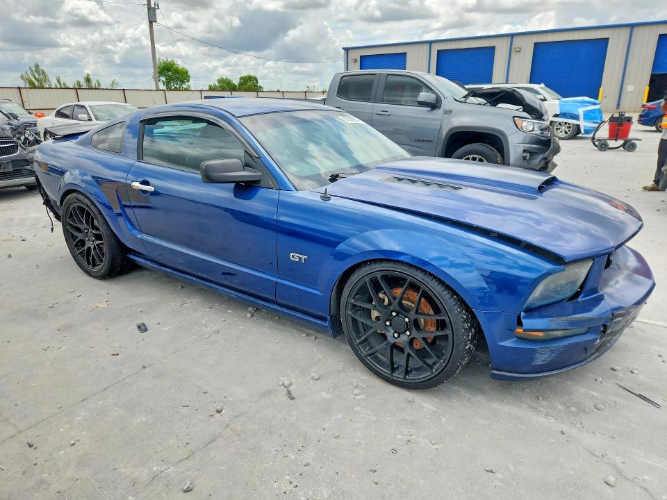 57240656 :رقم المزاد ، 1ZVHT82H285188821 vin ، 2008 Ford Mustang مزاد بيع
