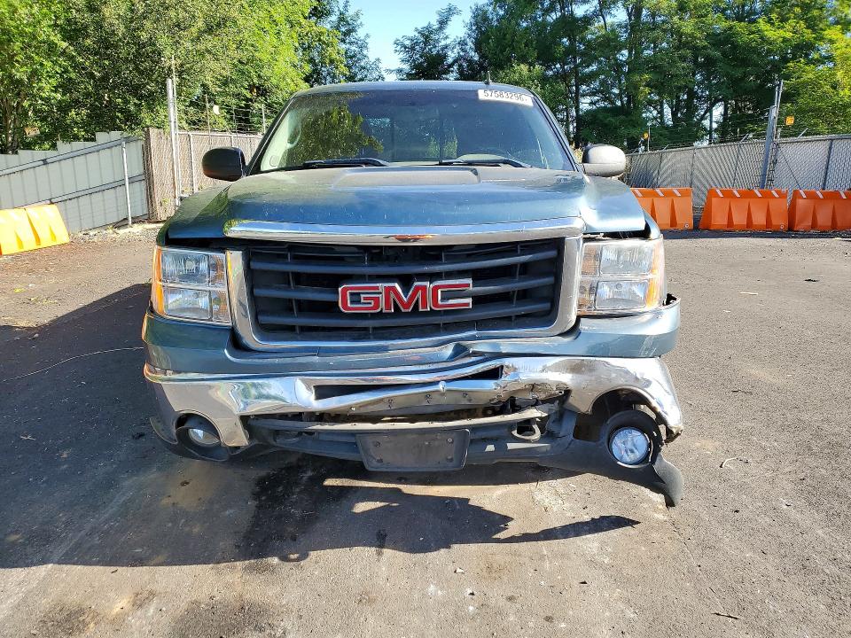 59681176 :رقم المزاد ، 1GTR2VE35BZ361126 vin ، 2011 Gmc Sierra مزاد بيع