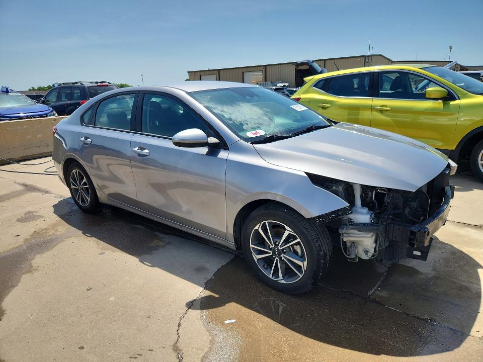 58841086 :رقم المزاد ، 3KPF24AD7PE583455 vin ، 2023 Kia Forte مزاد بيع