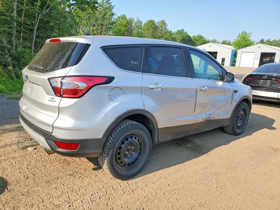 Продаж на аукціоні авто 2017 Ford Escape, vin: 1FMCU0GD3HUE77600, номер лоту: 56303216
