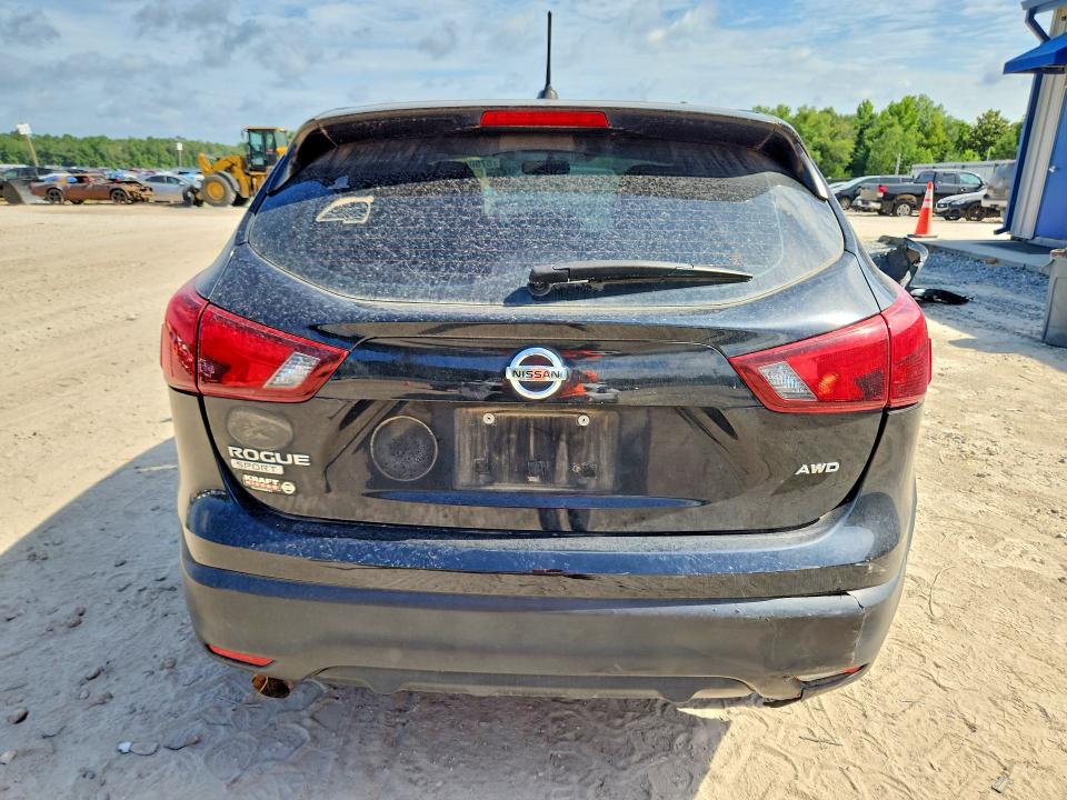 57504796 :رقم المزاد ، JN1BJ1CR5HW132690 vin ، 2017 Nissan Rogue Sport مزاد بيع