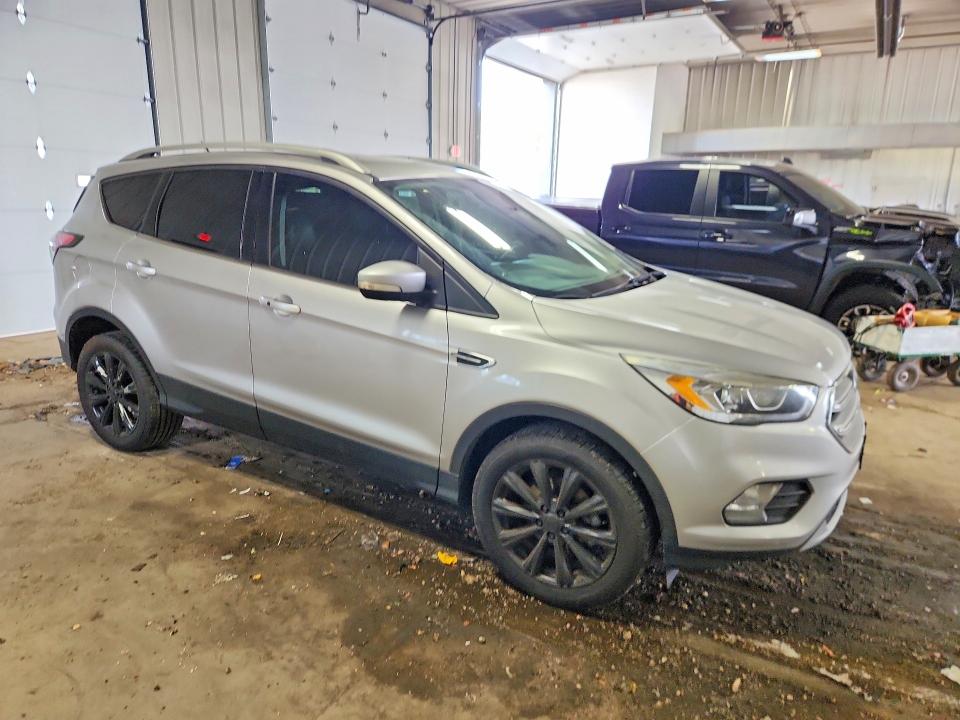 Продажа на аукционе авто 2017 Ford Escape, vin: 1FMCU0JDXHUA80300, номер лота: 57083576