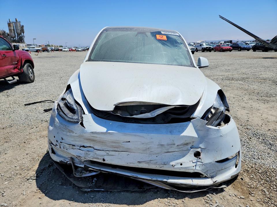 58660626 :رقم المزاد ، 7SAYGDEE0NF356910 vin ، 2022 Tesla Model Y مزاد بيع