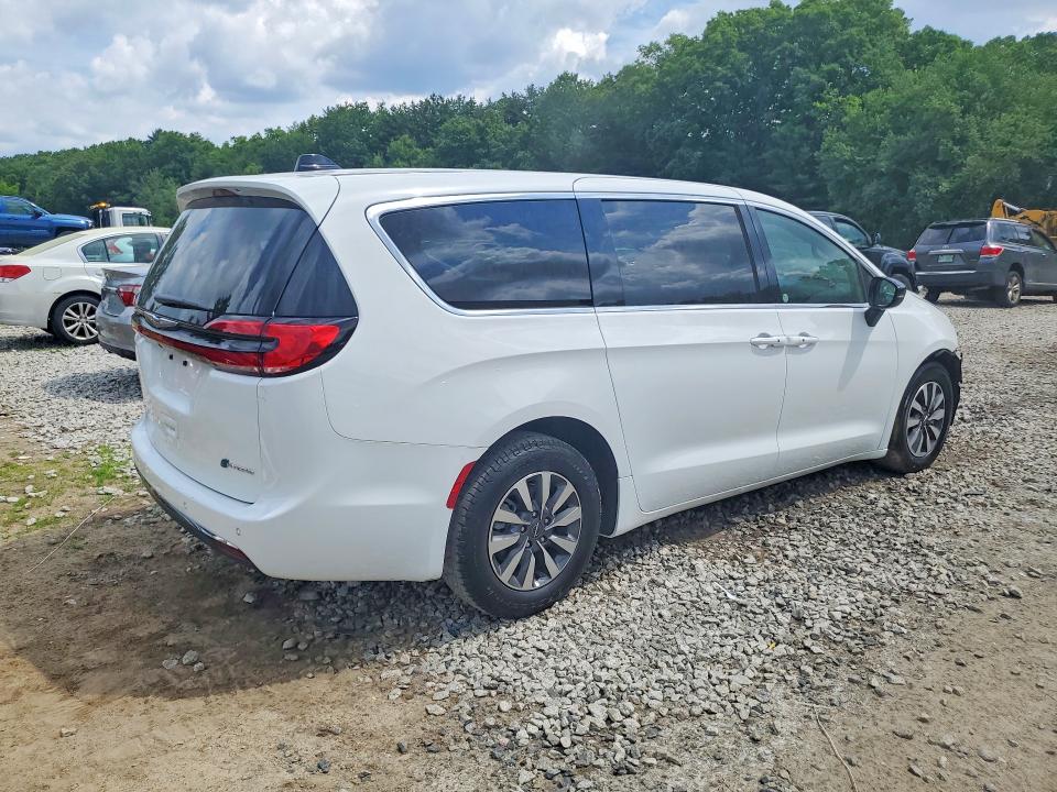 Auction sale of the 2025 Chrysler Pacifica, vin: 2C4RC1S73SR573126, lot number: 52197046