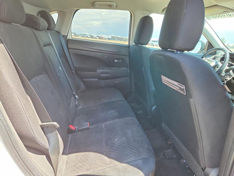 57593306 :رقم المزاد ، 4A4AJ4AU3FE602132 vin ، 2015 Mitsubishi Rvr مزاد بيع