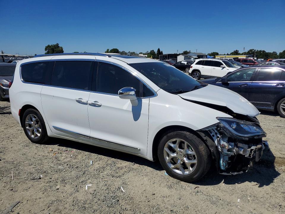 58449616 :رقم المزاد ، 2C4RC1GG3JR352987 vin ، 2018 Chrysler Pacifica مزاد بيع