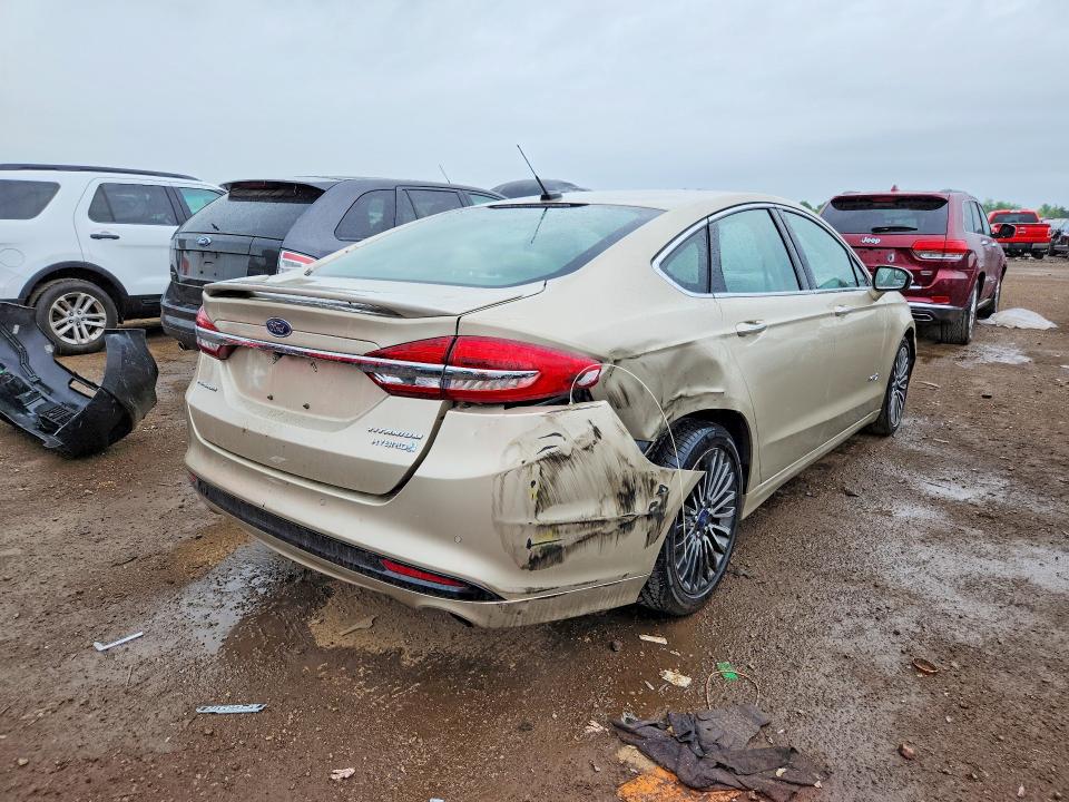 2018 Ford Fusion მანქანა იყიდება აუქციონზე, vin: 3FA6P0RUXJR120889, აუქციონის ნომერი: 56105576