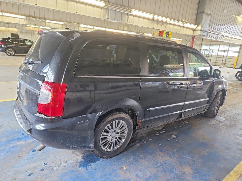 58440806 :رقم المزاد ، 2A4RR6DG0BR500234 vin ، 2011 Chrysler Town & Country مزاد بيع