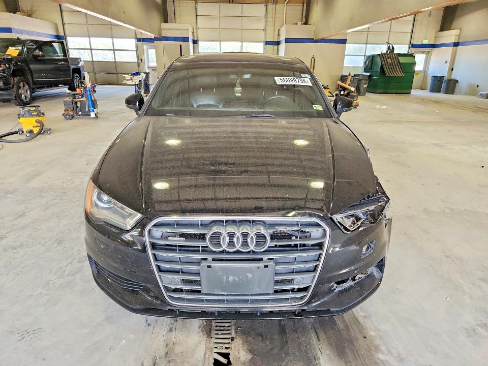 Продажа на аукционе авто 2016 Audi A3 Premium, vin: WAUB8GFFXG1050055, номер лота: 56099796