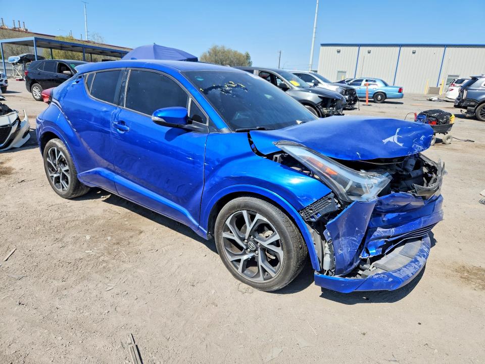 2018 Toyota C-hr მანქანა იყიდება აუქციონზე, vin: NMTKHMBXXJR011586, აუქციონის ნომერი: 57745206