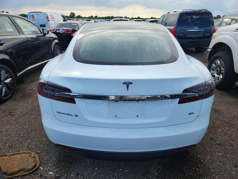 55563346 :رقم المزاد ، 5YJSA1H15EFP45747 vin ، 2014 Tesla Model S مزاد بيع
