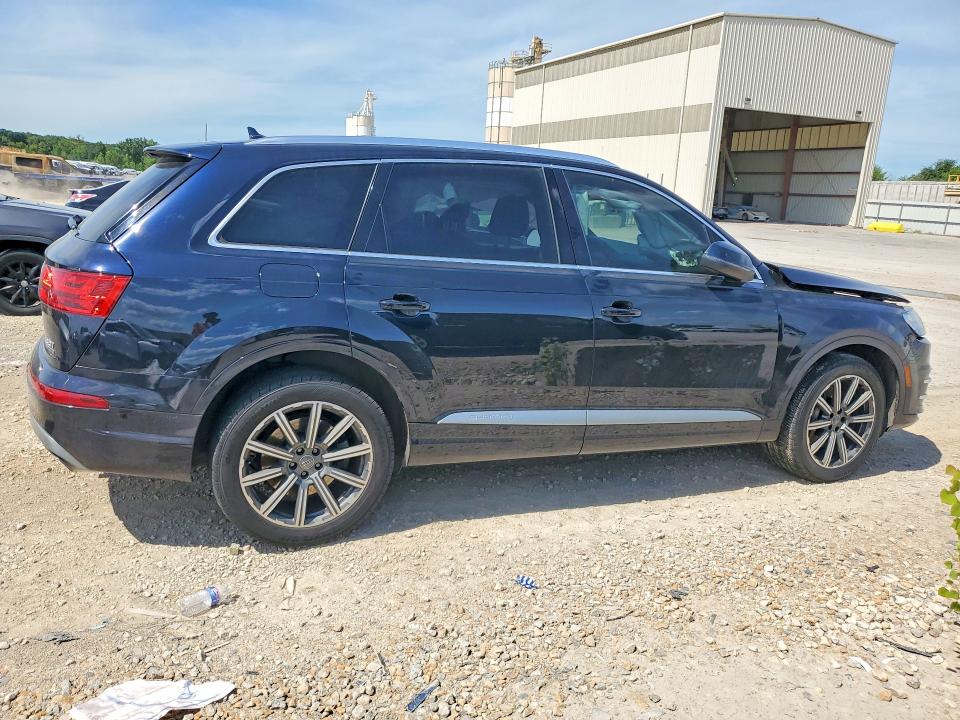 57544066 :رقم المزاد ، WA1LAAF7XJD005621 vin ، 2018 Audi Q7 مزاد بيع
