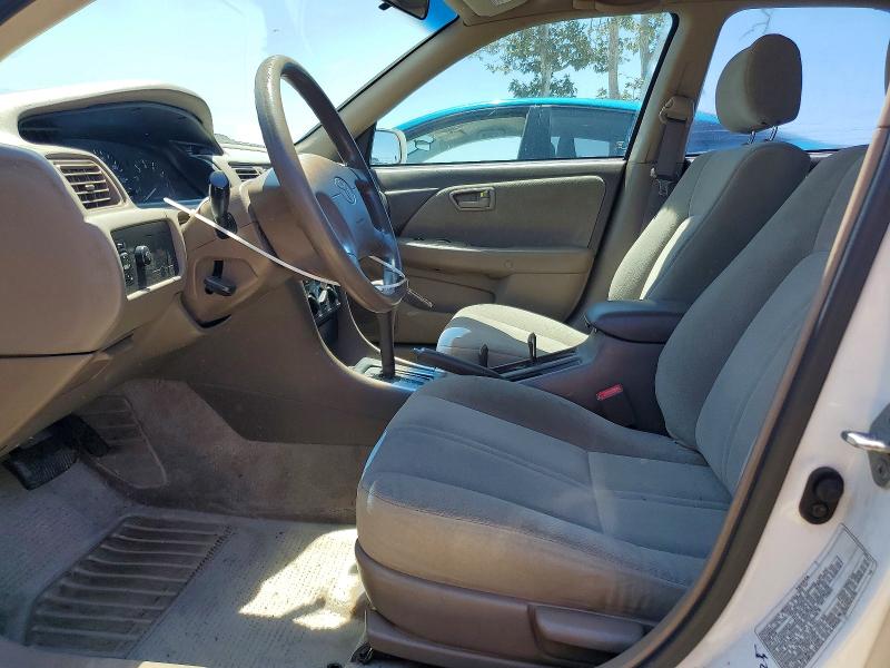 56806906 :رقم المزاد ، 4T1BG22K11U868917 vin ، 2001 Toyota Camry مزاد بيع