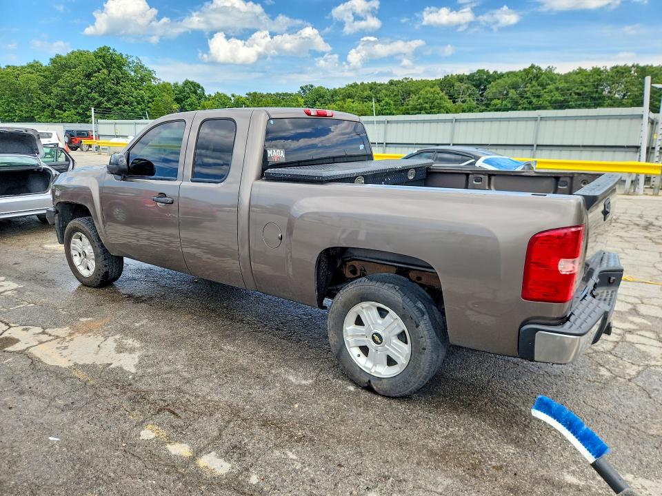 Продажа на аукционе авто 2013 Chevrolet Silverado, vin: 1GCRKSE78DZ252521, номер лота: 57640866