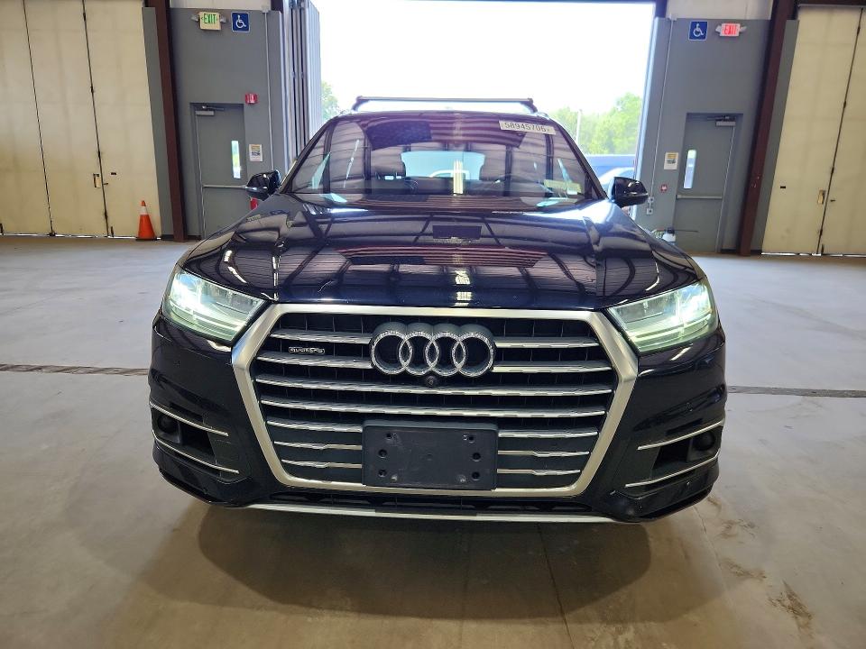 58945706 :رقم المزاد ، WA1VAAF7XHD036659 vin ، 2017 Audi Q7 مزاد بيع